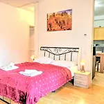 Center Apartahotel