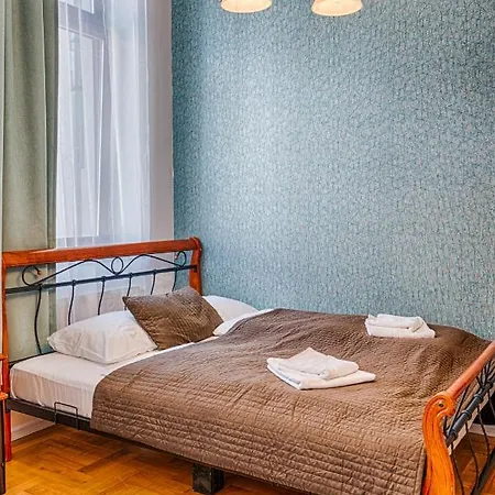 Center 4* Budapeşte