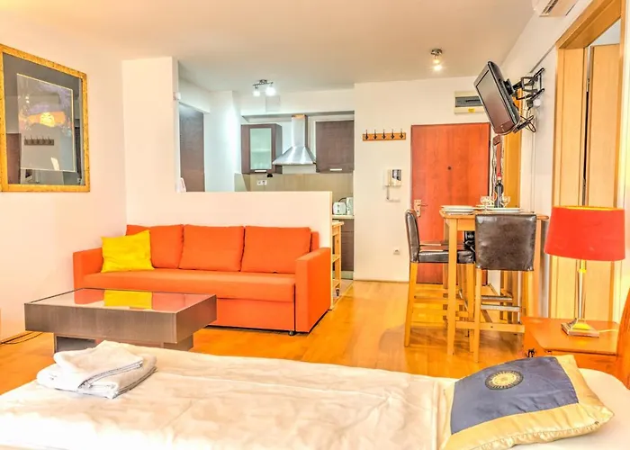 Apart Otel Center 4*