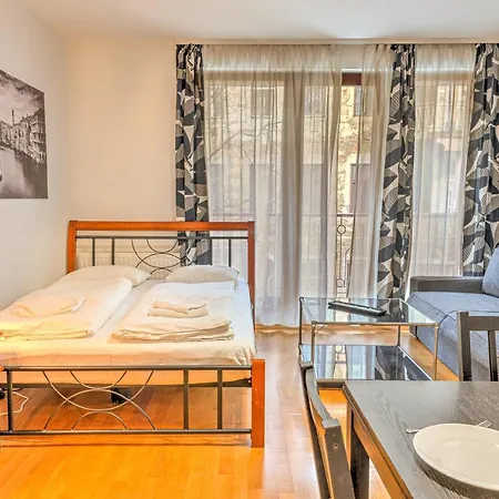 Hotel apartamentowy Center 4*