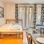 Apartmanhotel Center 4*