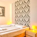 Apartmanhotel Center