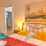 Center 4* Budapest