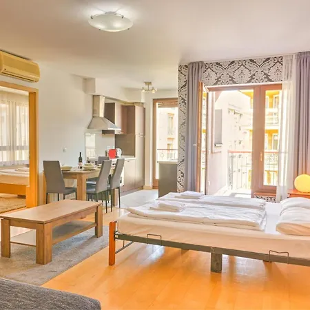 Center 4* Budapest